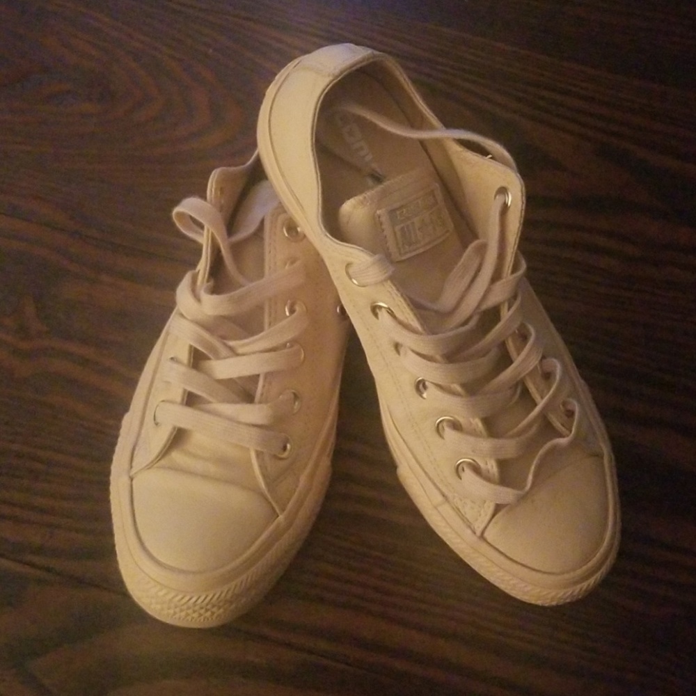 Nude colored leather converse